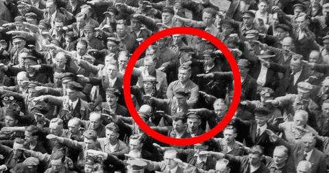 Be Like This Guy Oppose The Nazi